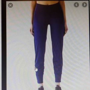 Lululemon fresh tracks pant